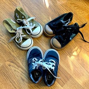 Bundle kids shoes